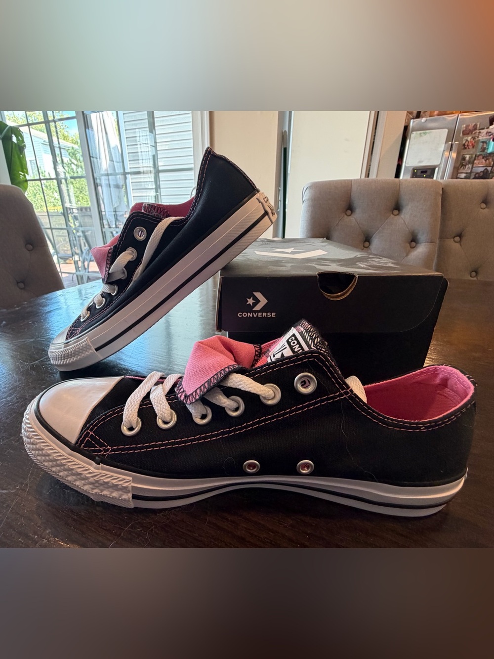 Converse Women's Black & Pink, Pink Plaid Low Top Sneakers BNWB Sz 8 - Picture 4 of 7